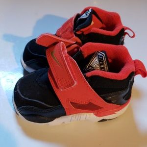 Nike diamond turf shoes